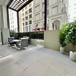 Luxury Apartment With Private Beach Access In Creek Beach