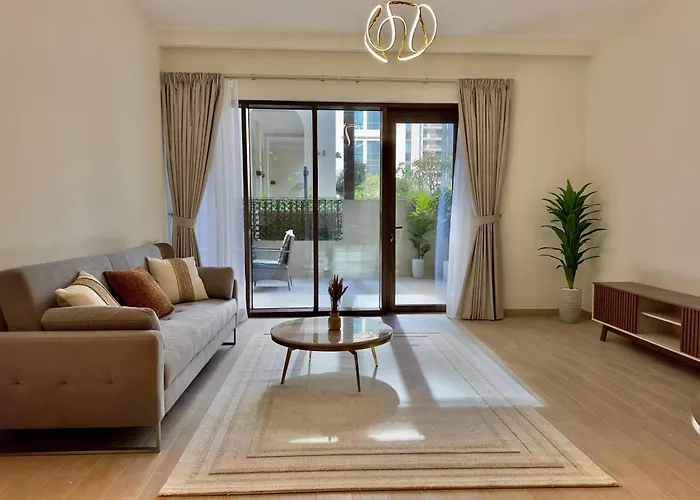 Luxury Apartment With Private Beach Access In Creek Beach