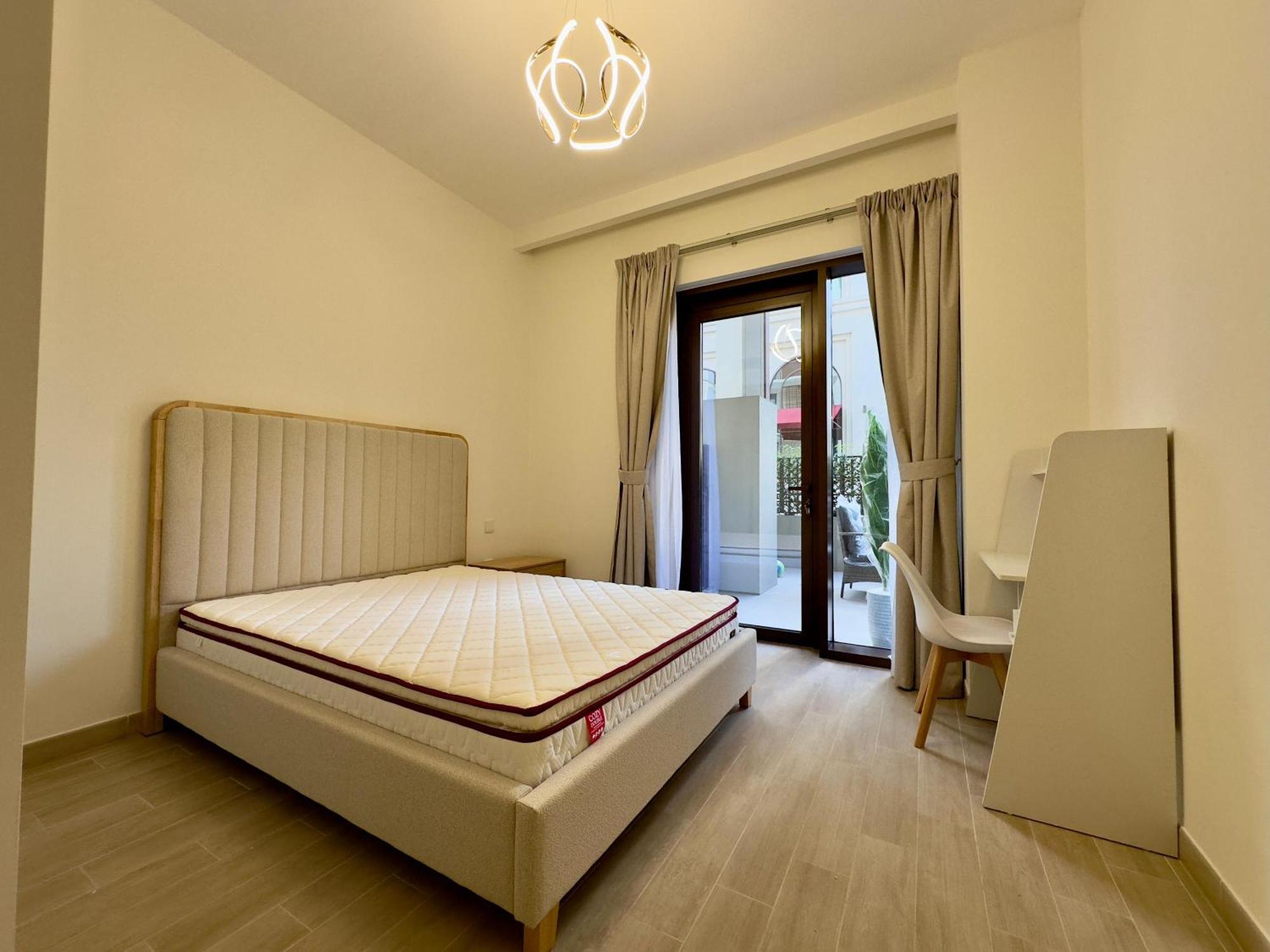 Luxury With Private Access In Creek Apartment Dubai